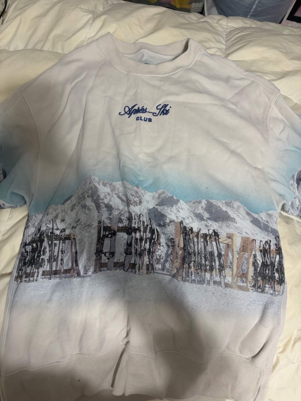 Abercrombie & Fitch Light Pink "Après-Ski Club" Embroidered Sweatshirt